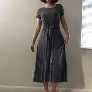 Long flowy grey dress with tie